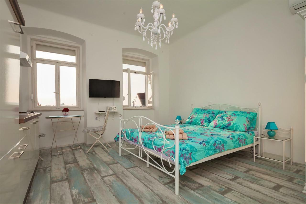 Apartman Main Square With Sea View Pula